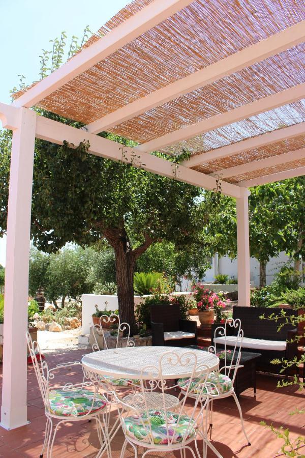 Trullo Il Melograno Guest House Остуни Екстериор снимка