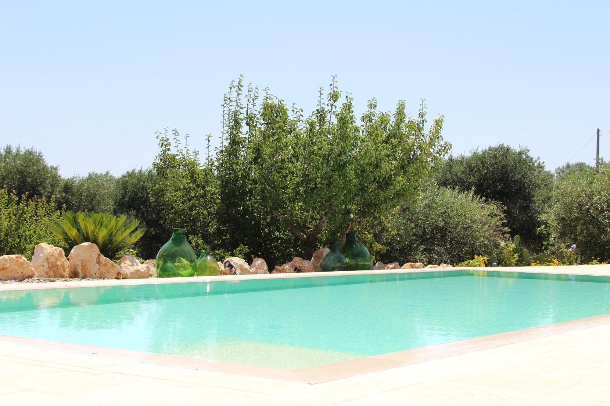 Trullo Il Melograno Guest House Остуни Екстериор снимка