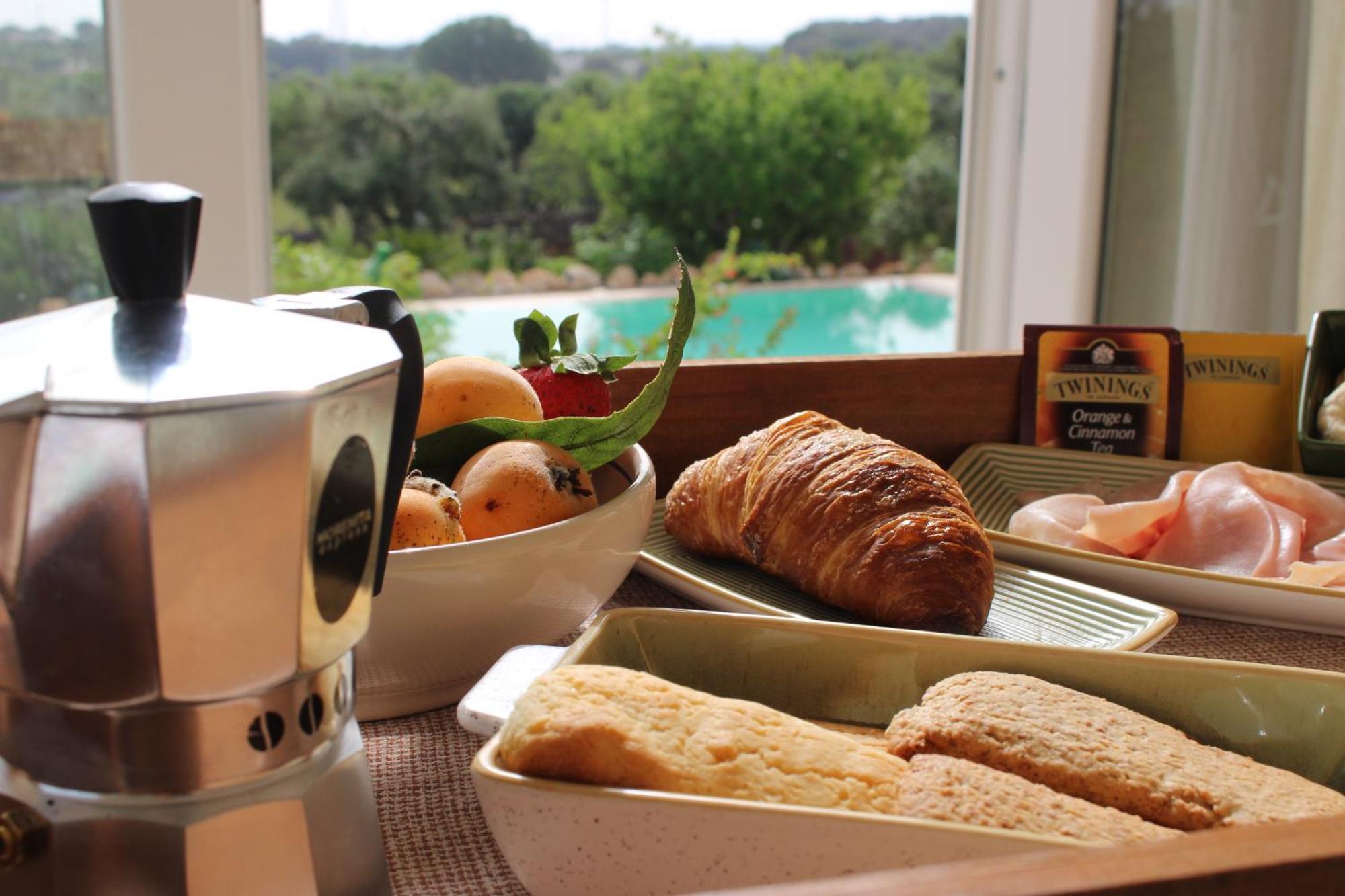 Trullo Il Melograno Guest House Остуни Екстериор снимка