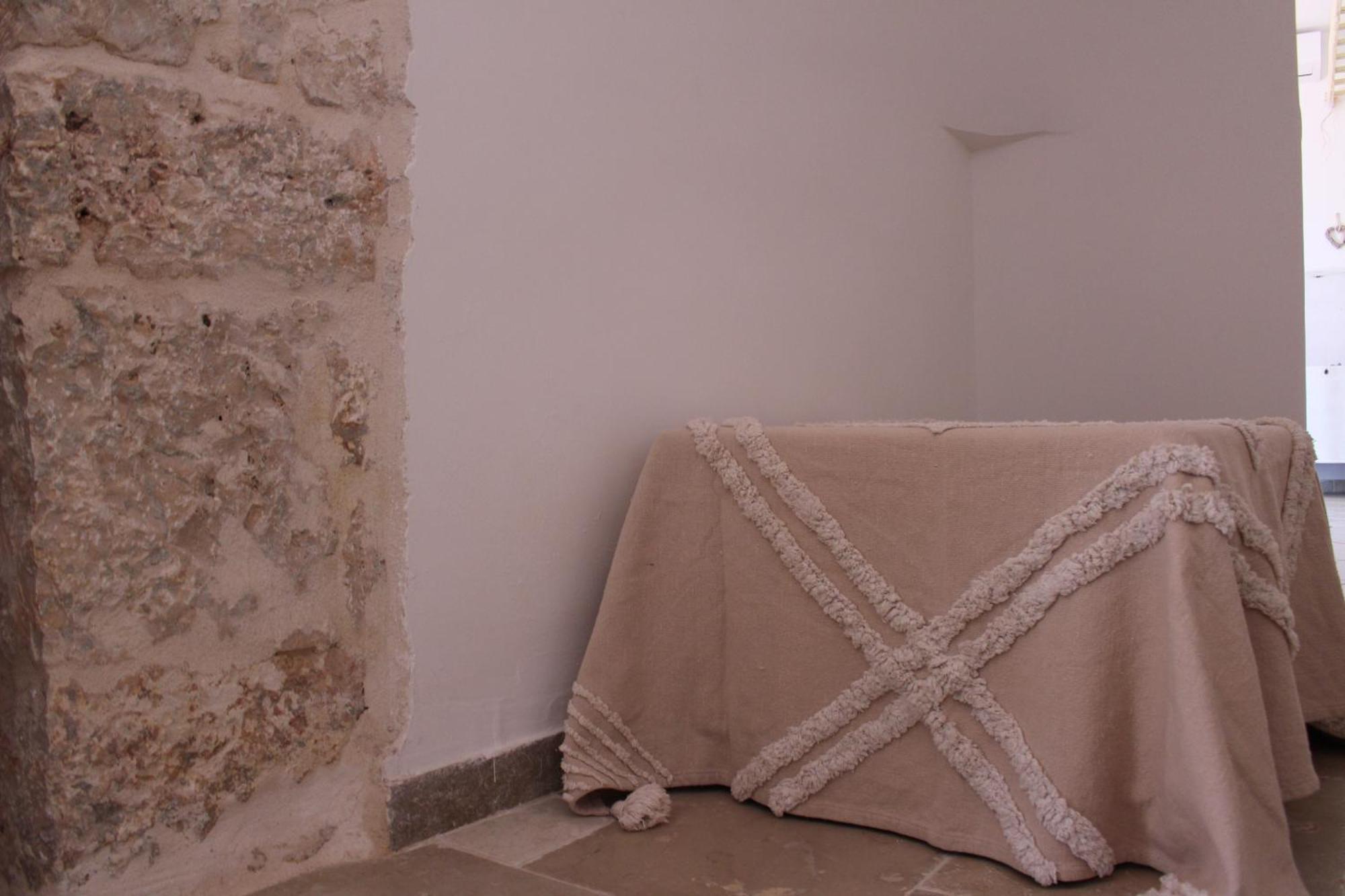 Trullo Il Melograno Guest House Остуни Екстериор снимка