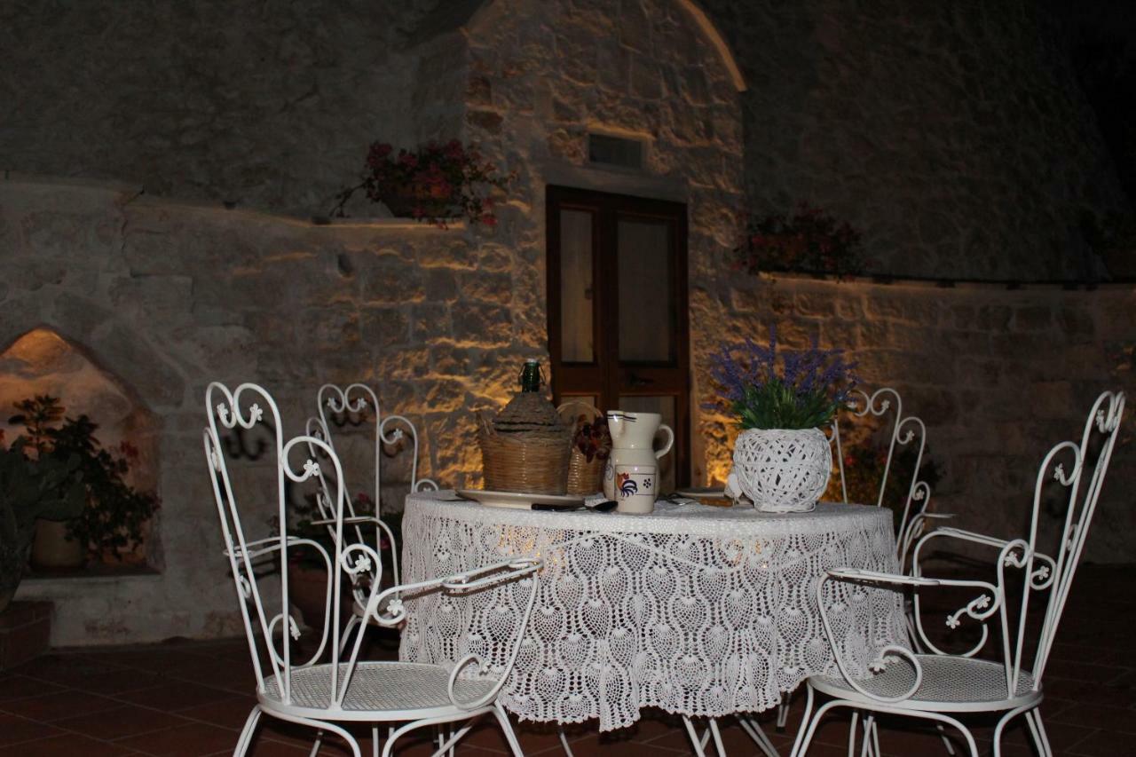 Trullo Il Melograno Guest House Остуни Екстериор снимка